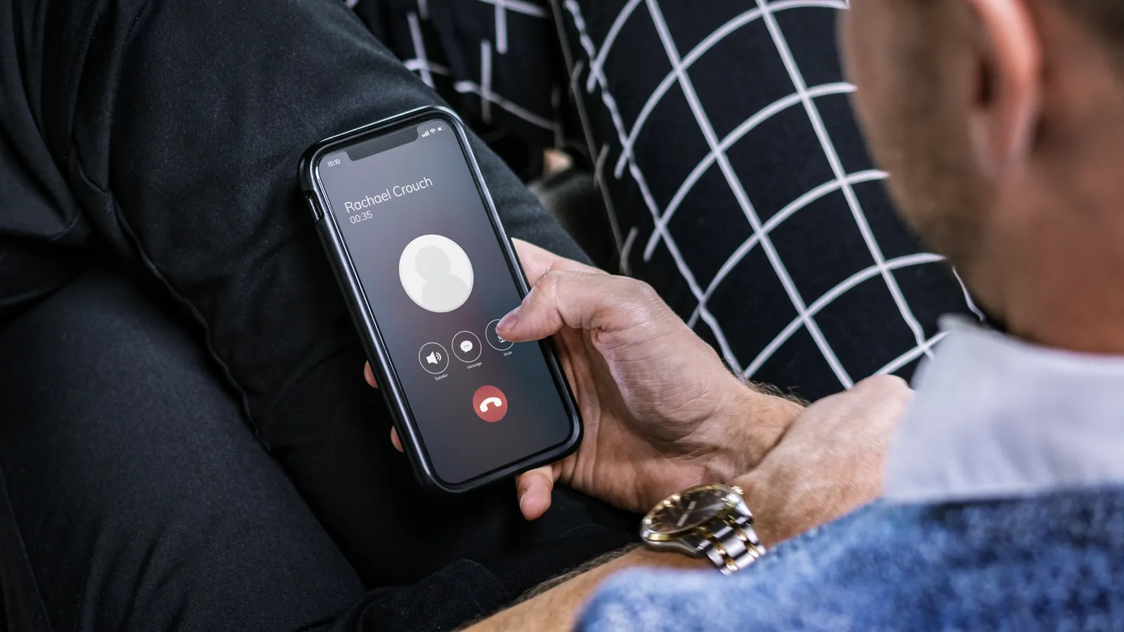 Grabación de llamadas para centrales de monitoreo Grabación de llamadas — Audita cada conversación de tus operadores